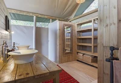 En-suite bathroom