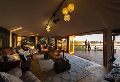 Dining area and lounge area at Pelo Okavango Delta
