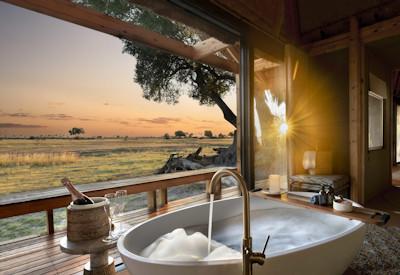 En-suite bathrooms with bathtubs to die for
