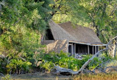 Private thatched safari suites