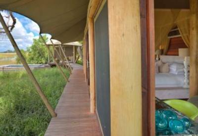 &Beyond Xaranna camp private viewing deck