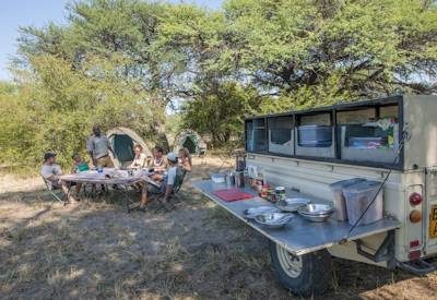 Camp kitchen and lunch