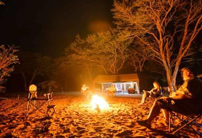 Discover camp fires on safariafari
