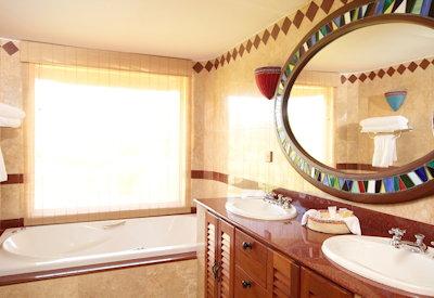 Standard en-suite bathroom facilities