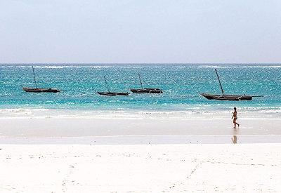 Direct access to the famed Diani beach