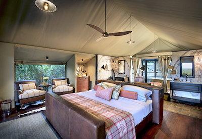 Luxurious en-suite safari tents