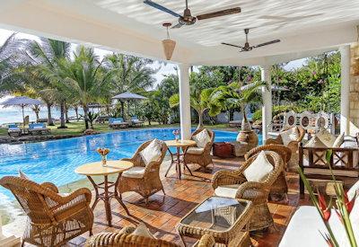 Outdoor lounge area and pool