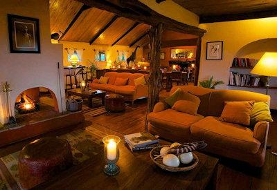 Lounge area and fire place