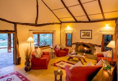 Bush Houses both offer lounges