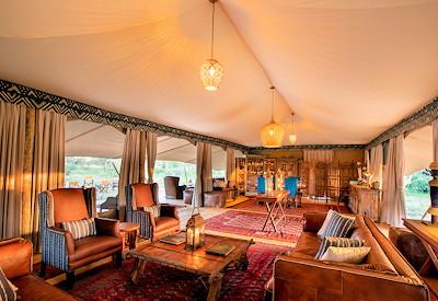 Indoor expedition lounge and bar area