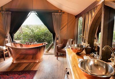 Glorious bathtubs at Nyika Camp