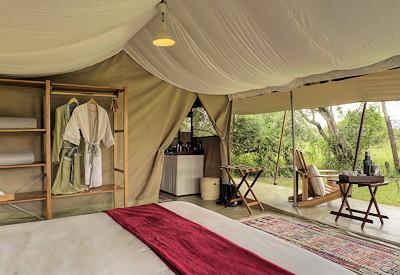Luxuriously appointed safari suites