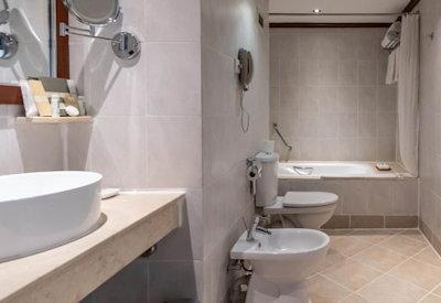 Large and clean bthroon facilities