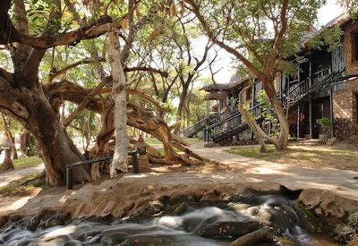 Double storey game lodge