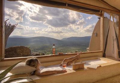 Bathtubs with views that go on forever