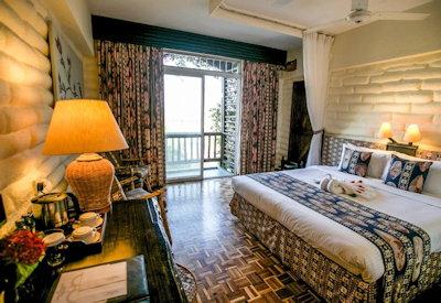 Safari rooms with private viewing decks