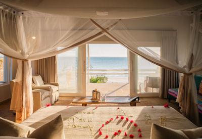 Uninterrupted indian ocean views sleeps up to four guests