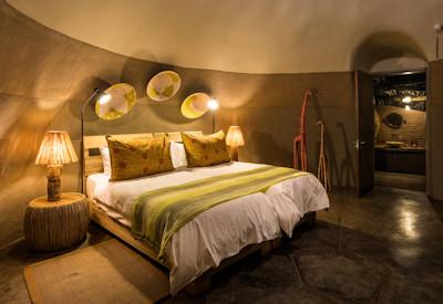 Honeymoon suite with en-suite bathroom