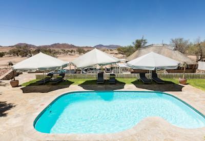 Spectacular views overlooking swimming pool