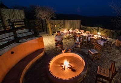 Fire pit and viewing deck at Etosha Mountain