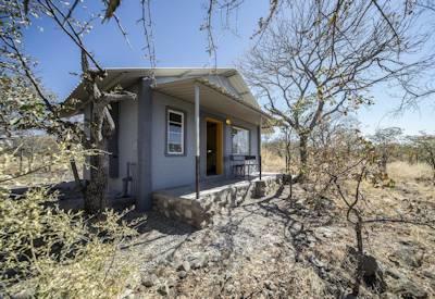 Private safari chalets with mosquito nets
