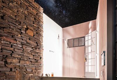 Open air outdoor shower