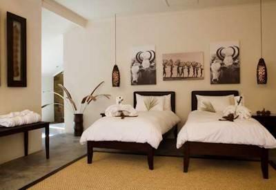 Stanadrad twin bedrooms