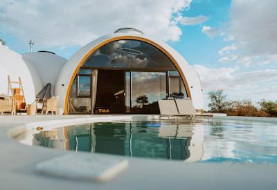 Completely intimate swimming pool