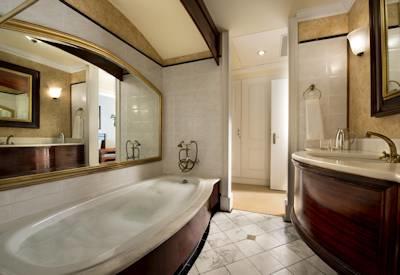 En-suite bathrooms