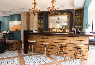 A bar area offers underfloor heating and light snacks