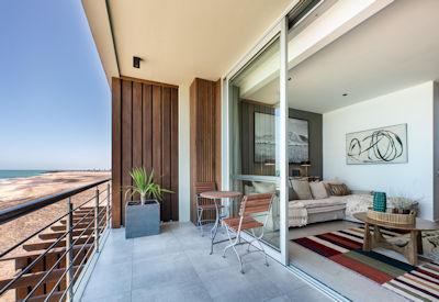 That perfect romantic retreat beneath the desert skies