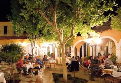 The amazing courtyard at night