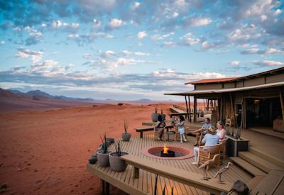 The main viewing deck with firepit at Wolwedans