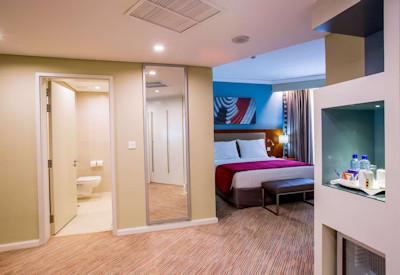 Beautiful en-suite bedrooms