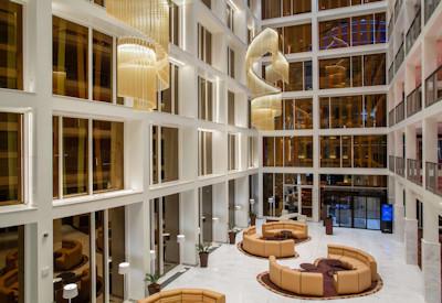 Main guest lounge area surrounded by local culture