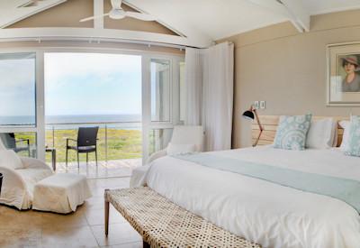 En-suite guest lodge with luxury facilities and amenities