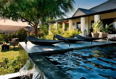 Private infinity pool