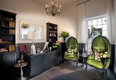 Boutique hotel with a inviting dining room