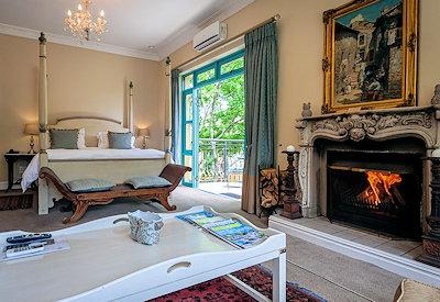 Garden cottages with king bed and air conditioning