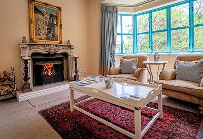 Private lounge with satellite tv area