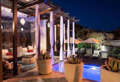 Kensington Place Cape Town at night