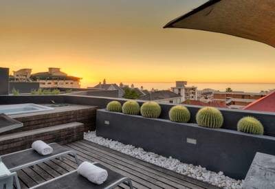 O On Kloof with her private sun deck