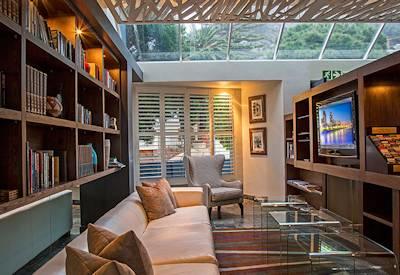 Offers an exclusive and cool vibe