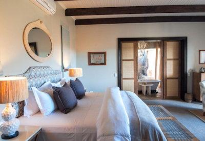 Luxury open plan suites