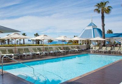 Table Bay Hotel