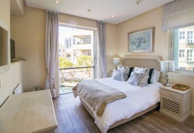 Luxury 1-bedroom serviced apartment