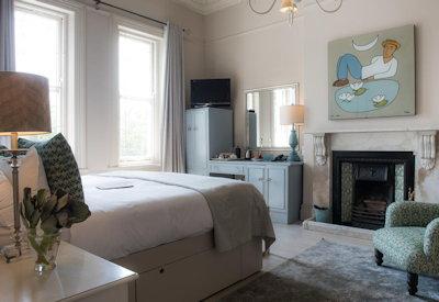 Superior rooms with air conditioning