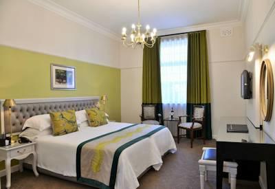 Large luxurious suites and rooms fit for a king
