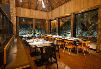 Indoor dining room at Bayethe Tented