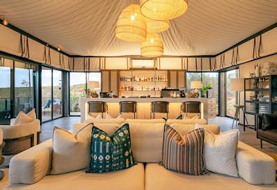 Tented lounge area and cocktail bar at Sindile